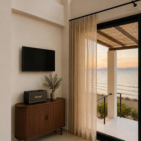 Διαμέρισμα Athanasia Sea View Front House *